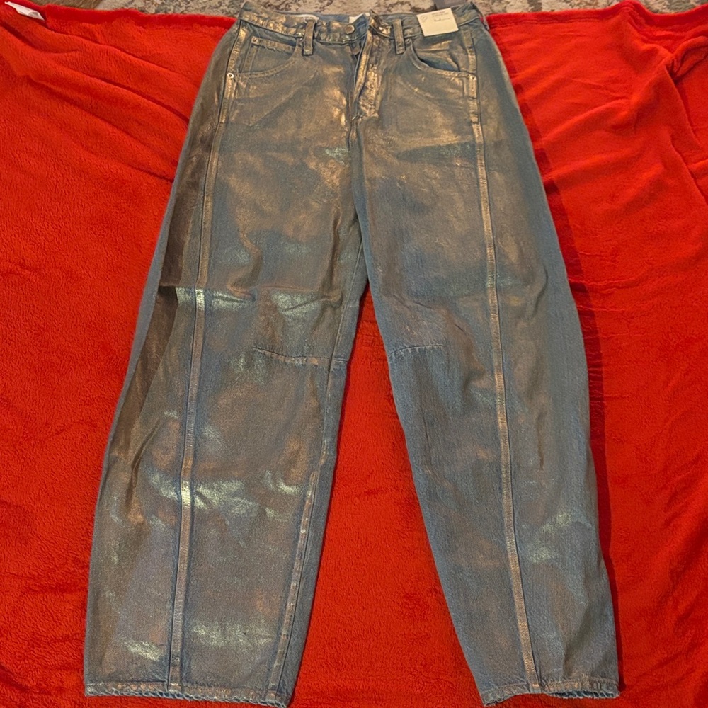 Women’s Metallic High rise curved leg Jeans